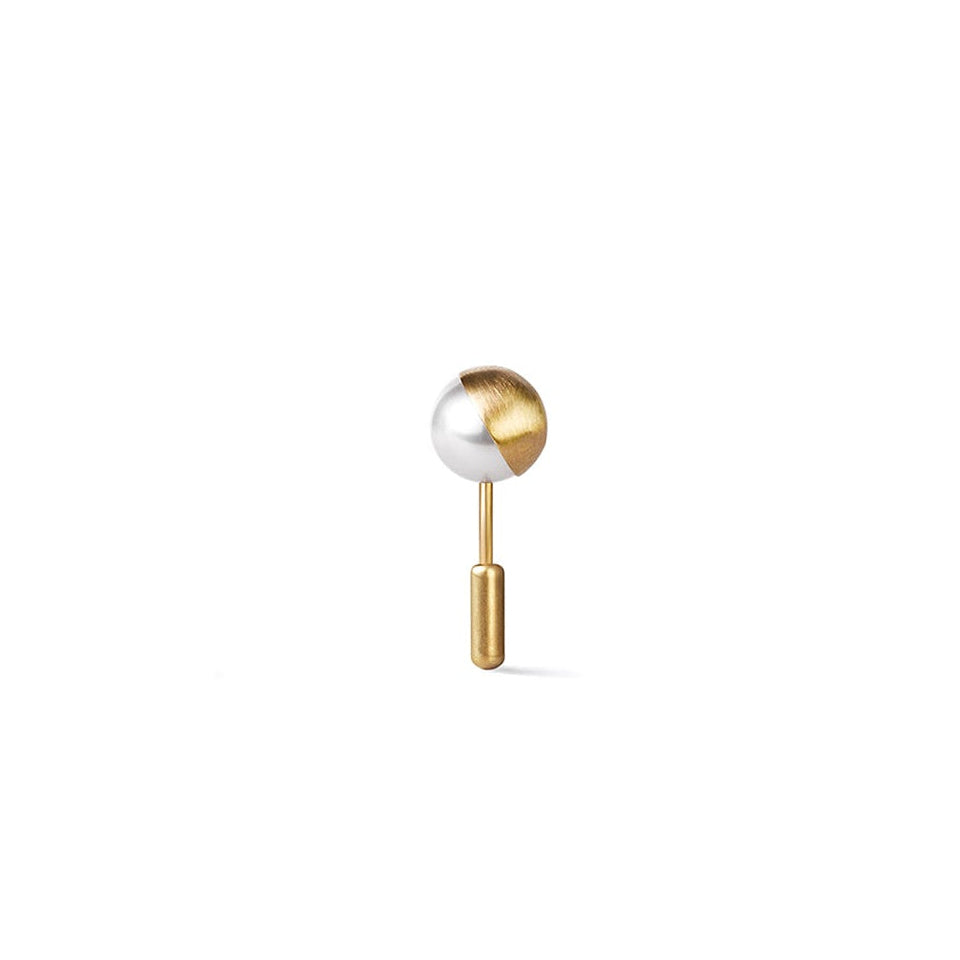 Yellow Gold 135° Half Pearl Stud