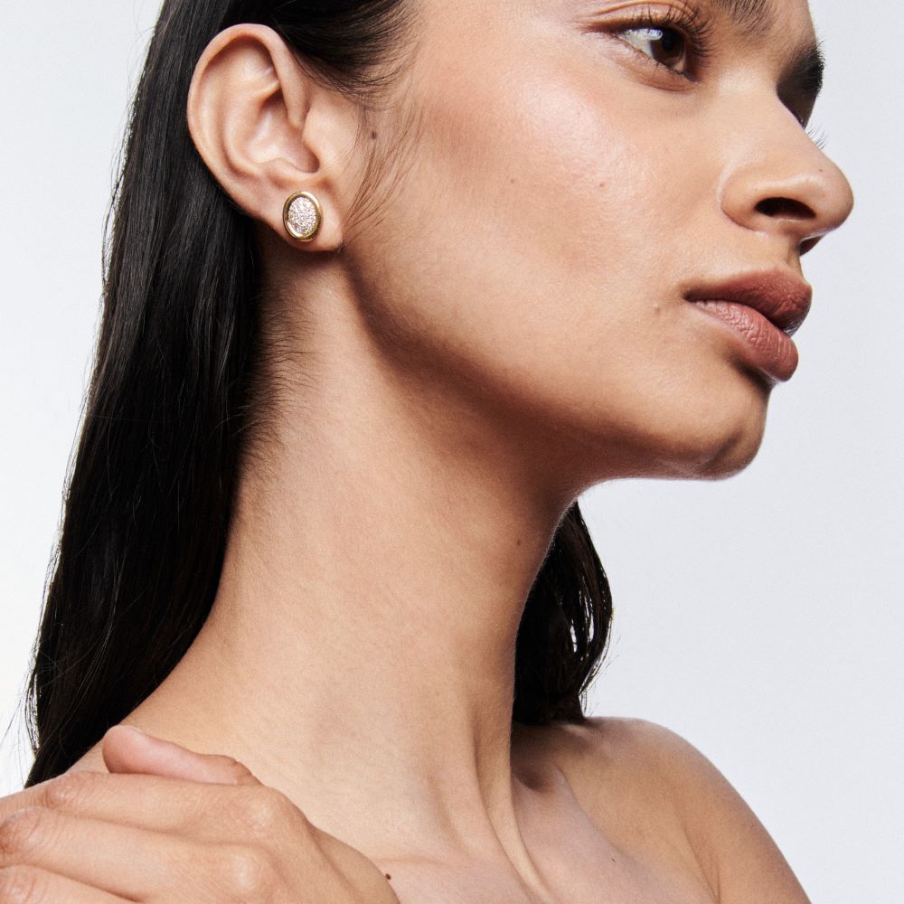 White Diamond Pavé Scuba Stud Earrings in Yellow Gold