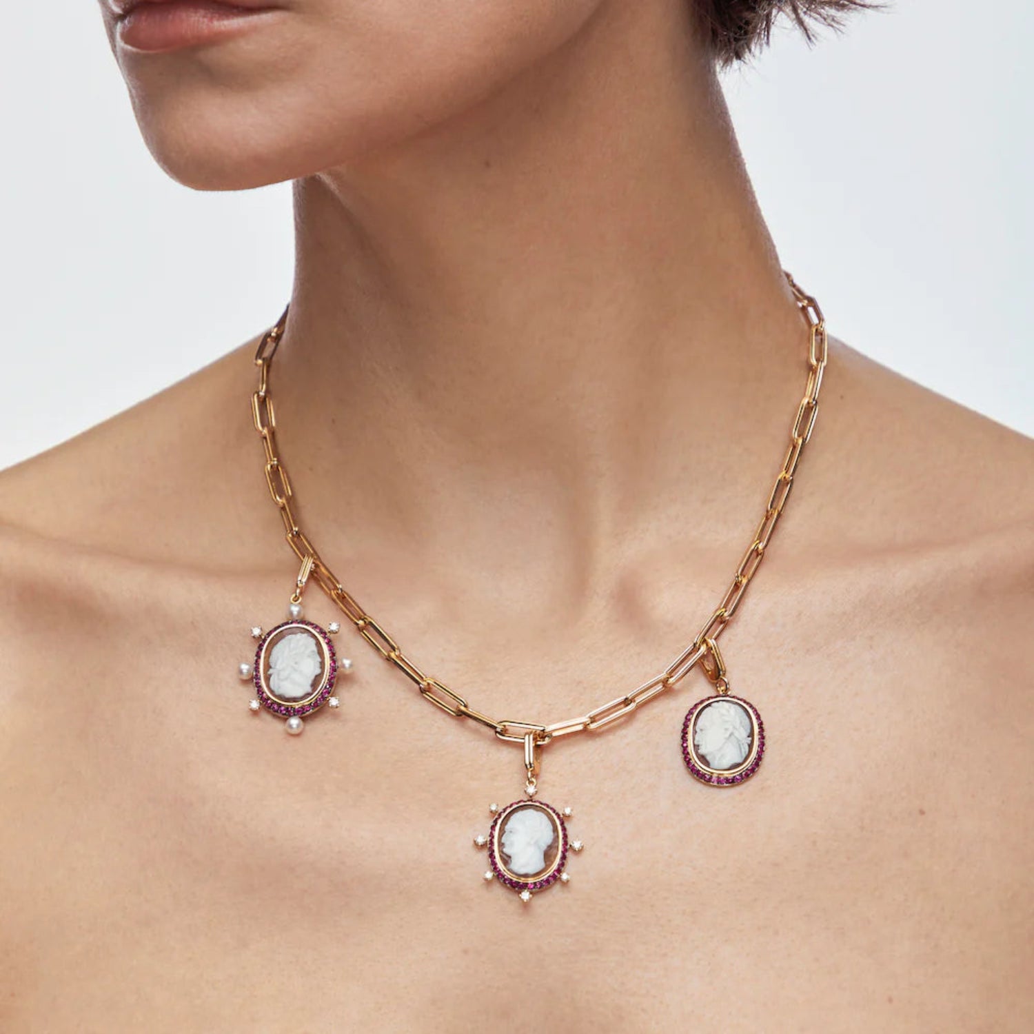 Short Lien Or Necklace