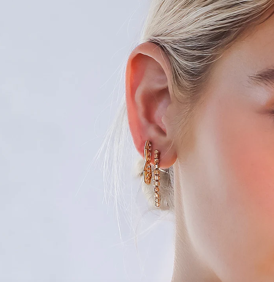 Jali breeze flexible short earrings yellow gold