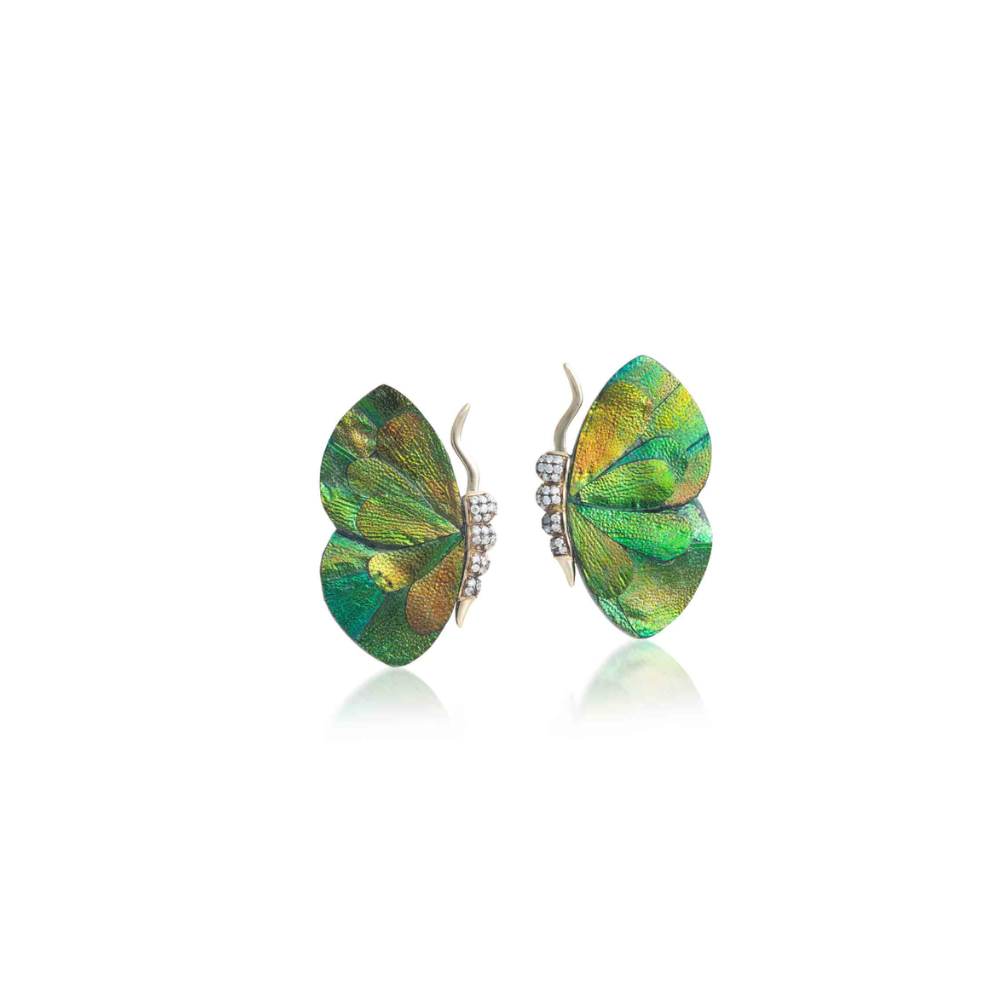 Miniature butterfly earrings with beetle wing application in yellow gold