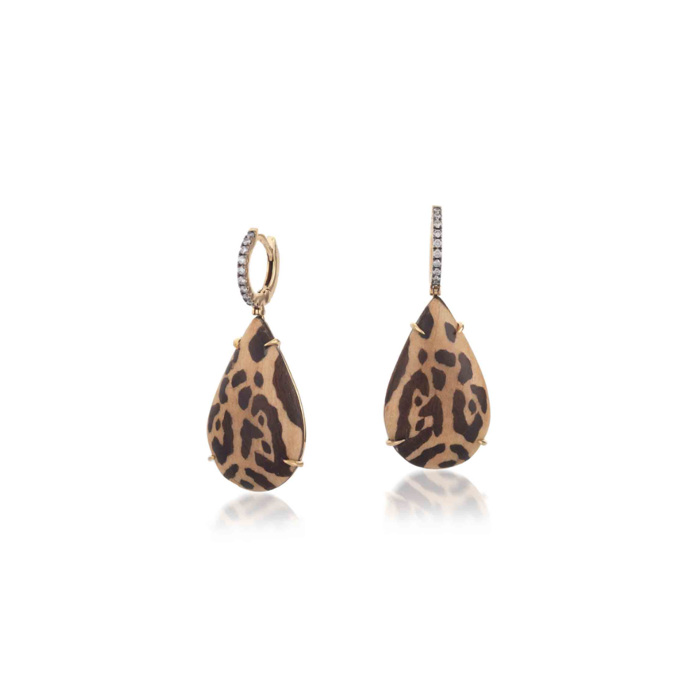 Teardrop Marquetry earrings with leopard motif in yellow gold