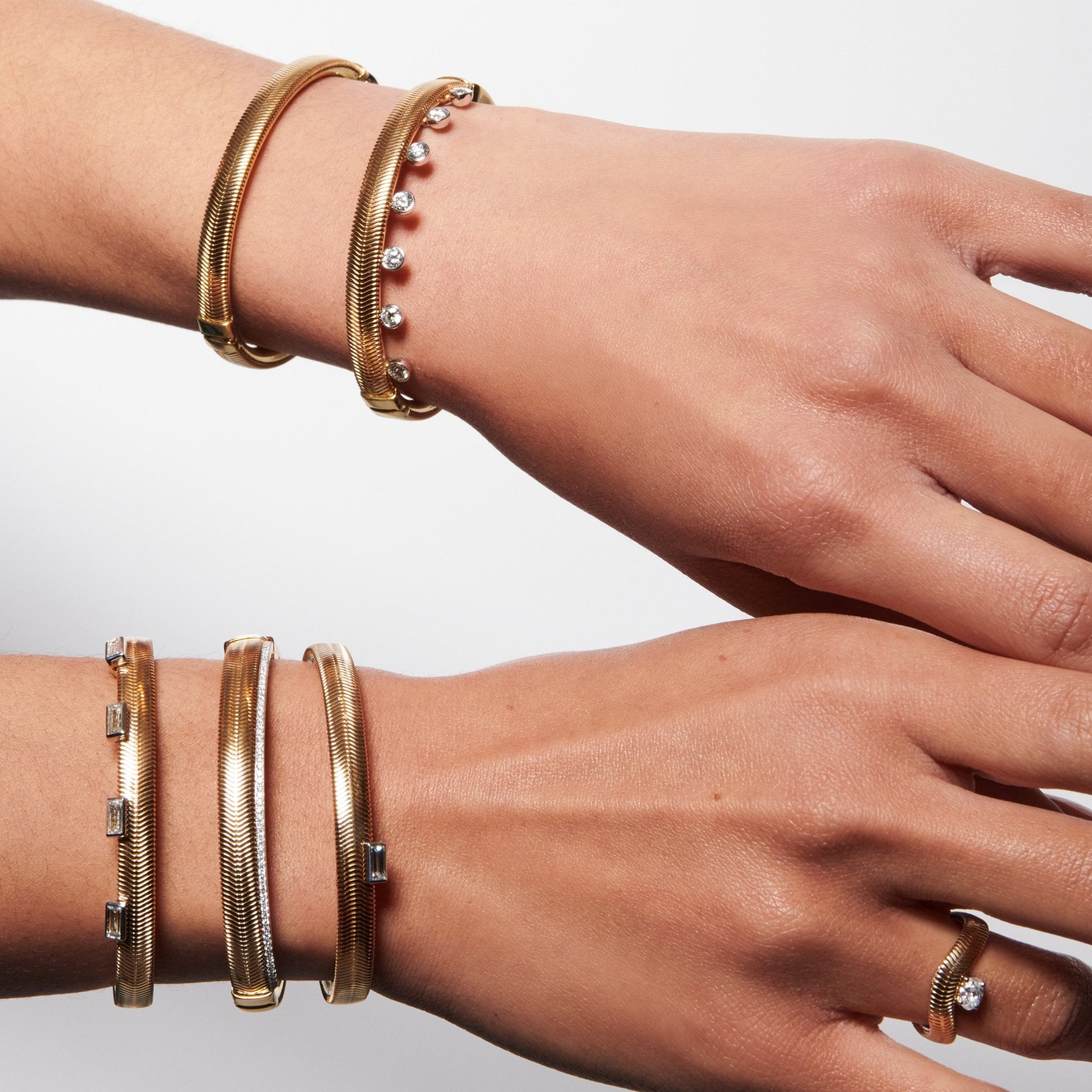 Oval Diamond Feelings Ring - MUSE Shop