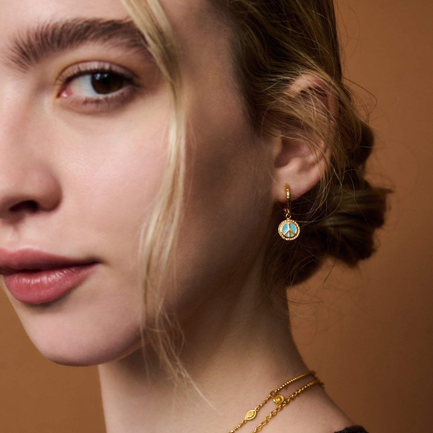 Peace & Love Blue Huggies - MUSE Shop