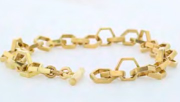 Hexagonal Link Chain Bracelet in Yellow Gold