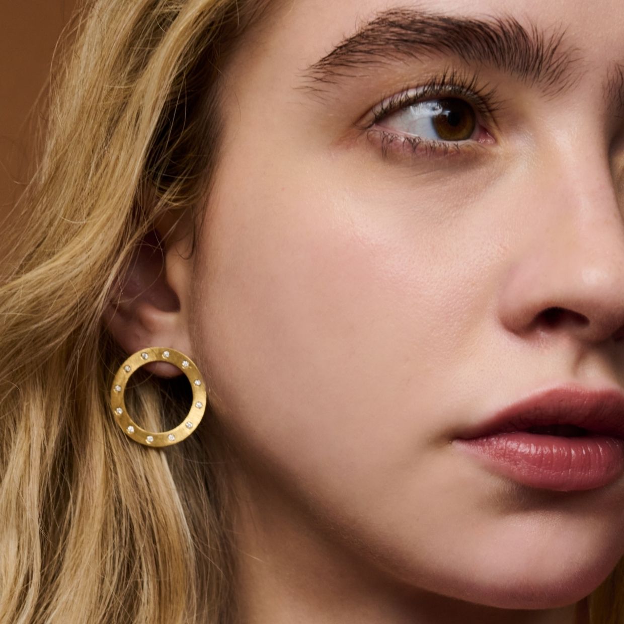 Ora Gold Diamond Open Circle Earrings in Yellow Gold