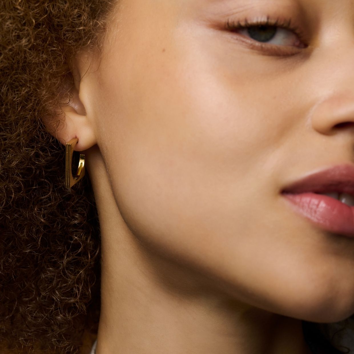 Night & Day Two Faces Square Hoops in Yellow Gold