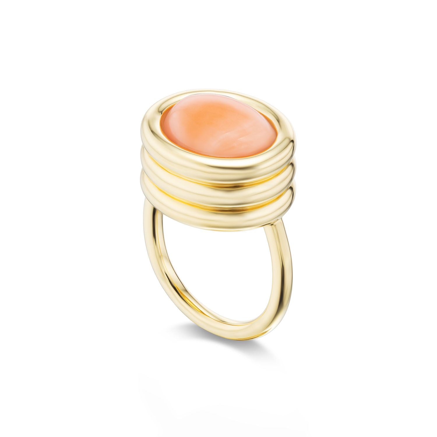 Vintage Coral Cabochon Scuba Ring in Yellow Gold