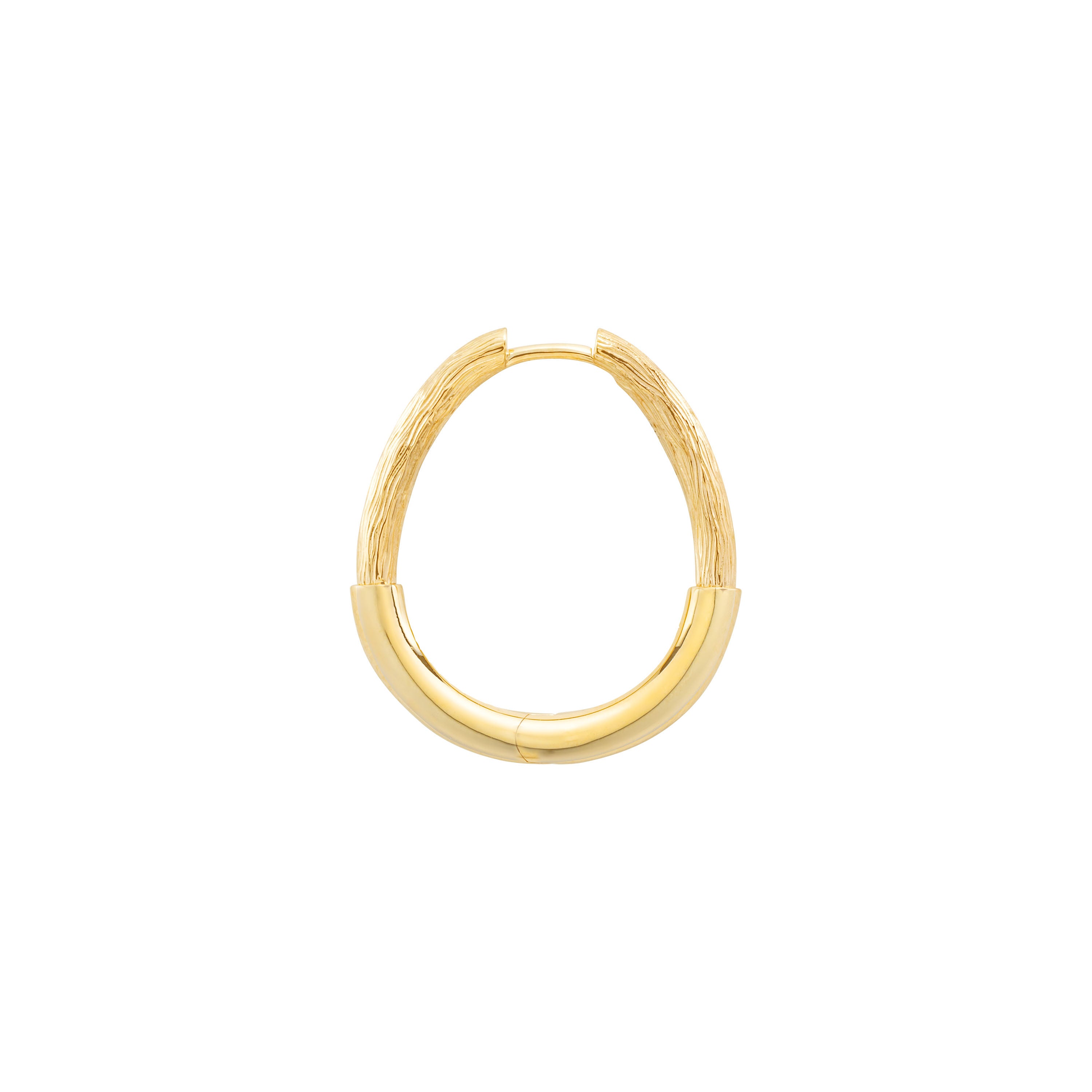 Riviera Chasing Creole Single Hoop Earring in Yellow Gold