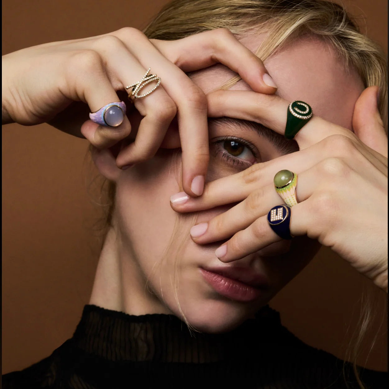 Pavé White Diamond Horseshoe Signet Ring in Yellow Gold