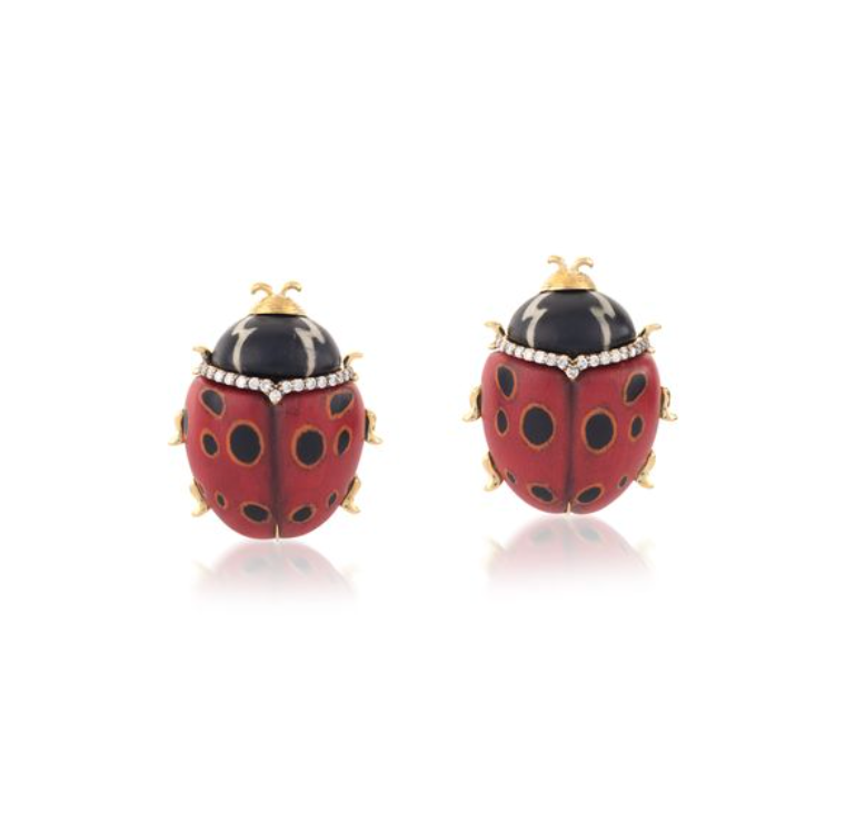 Medium Marquetry beetle earrings in red and black in yellow gold