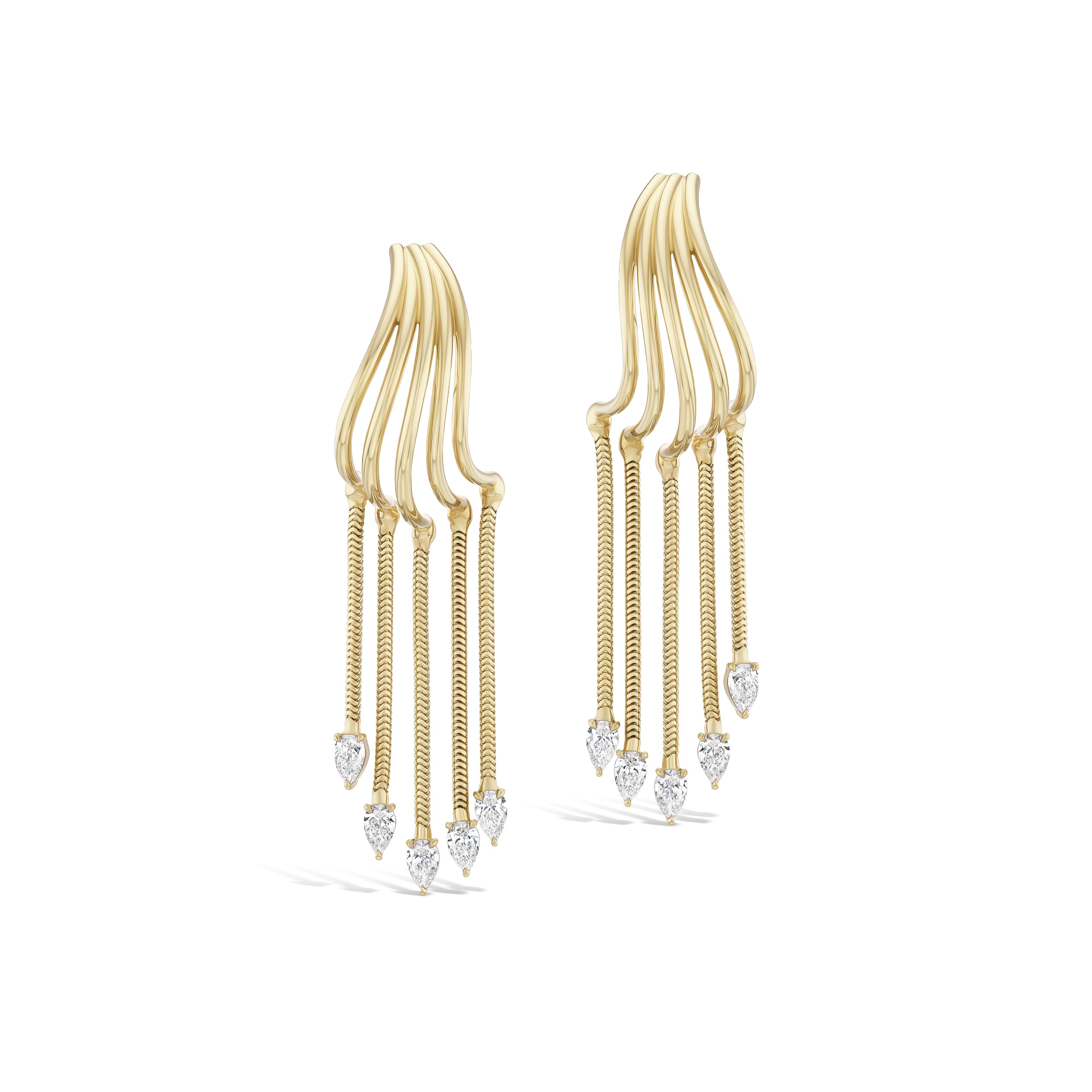 Flair earrings with diamonds