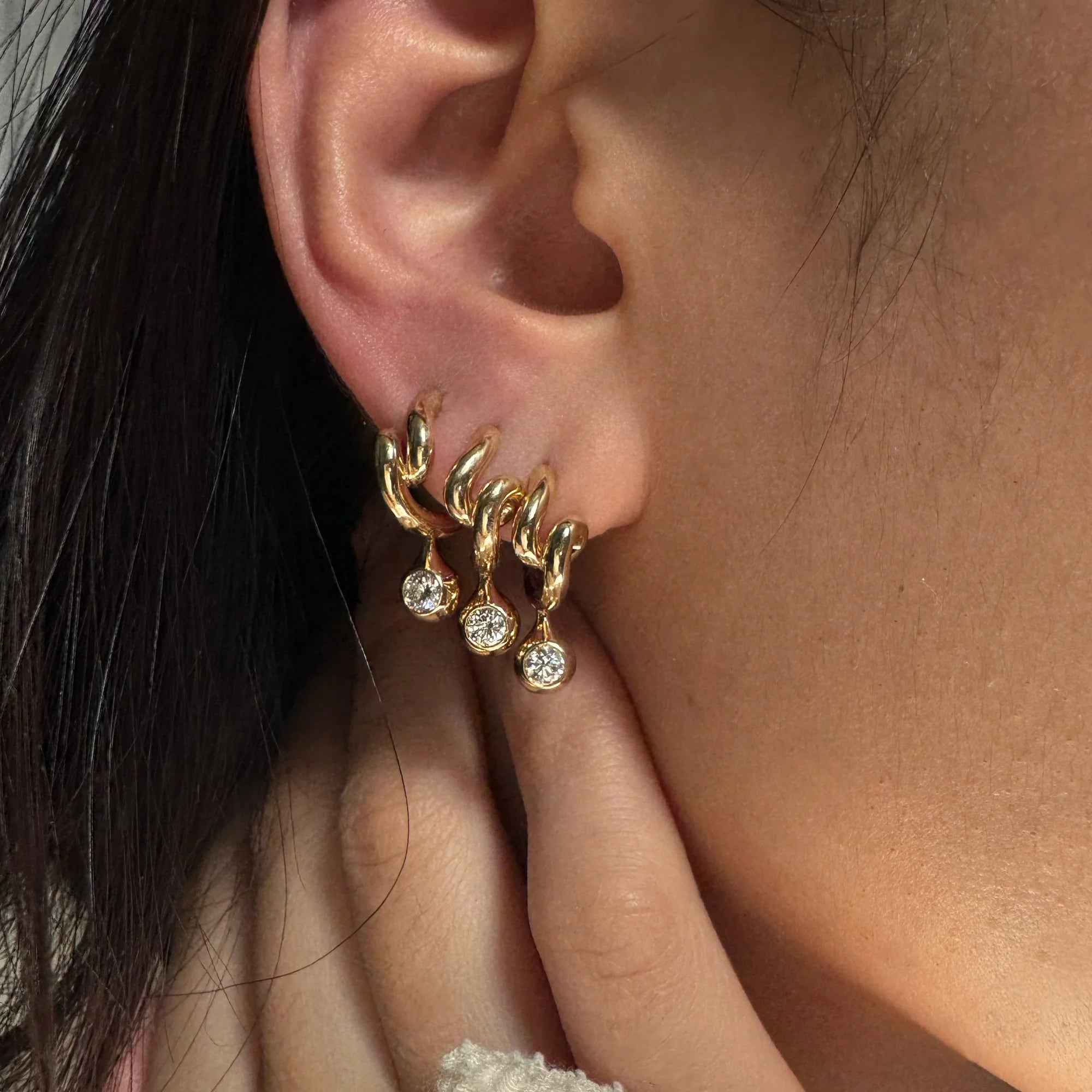 White Diamond Contour Droplet Huggie Earrings in Yellow Gold