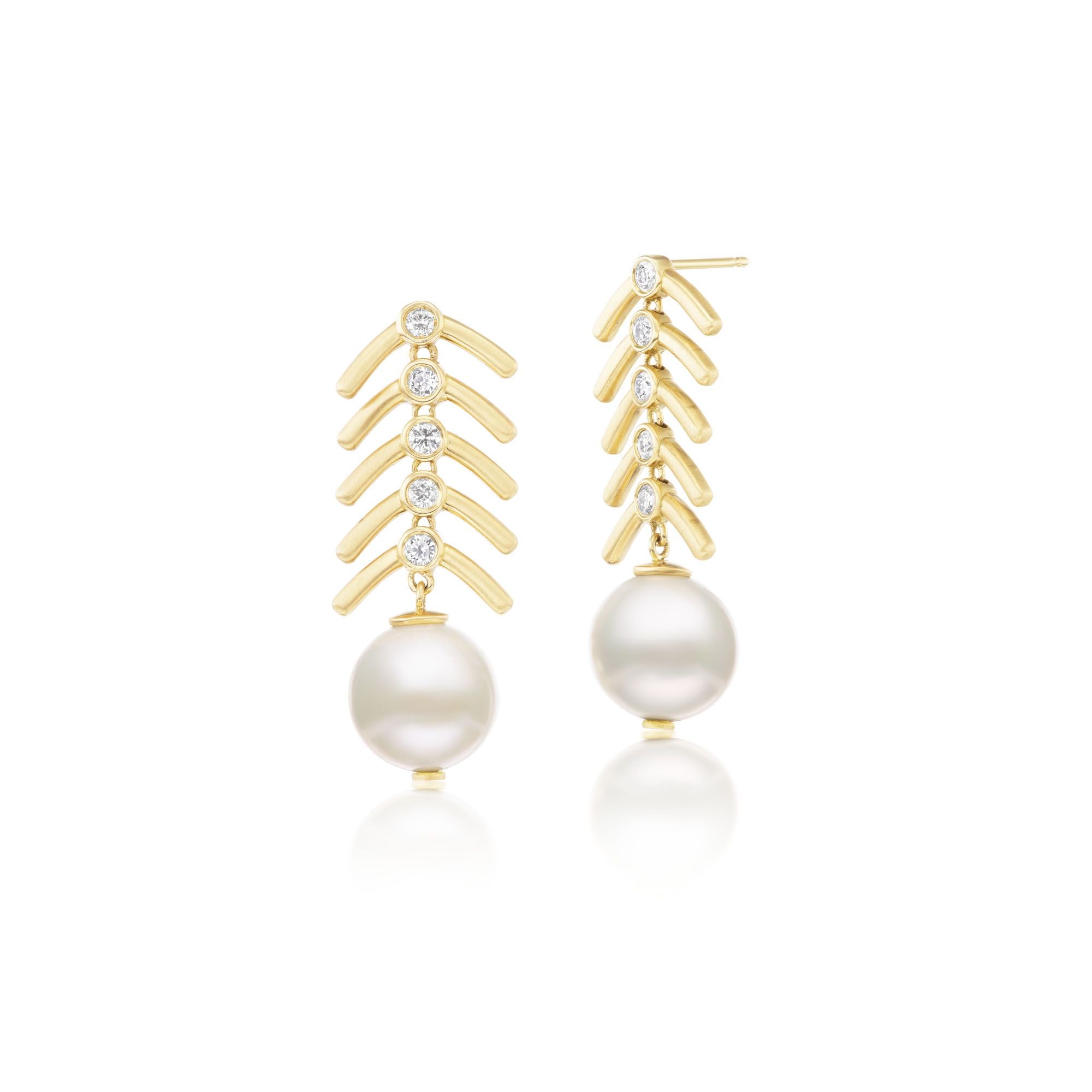Diamond and Pearl Piska Earrings - MUSE Shop