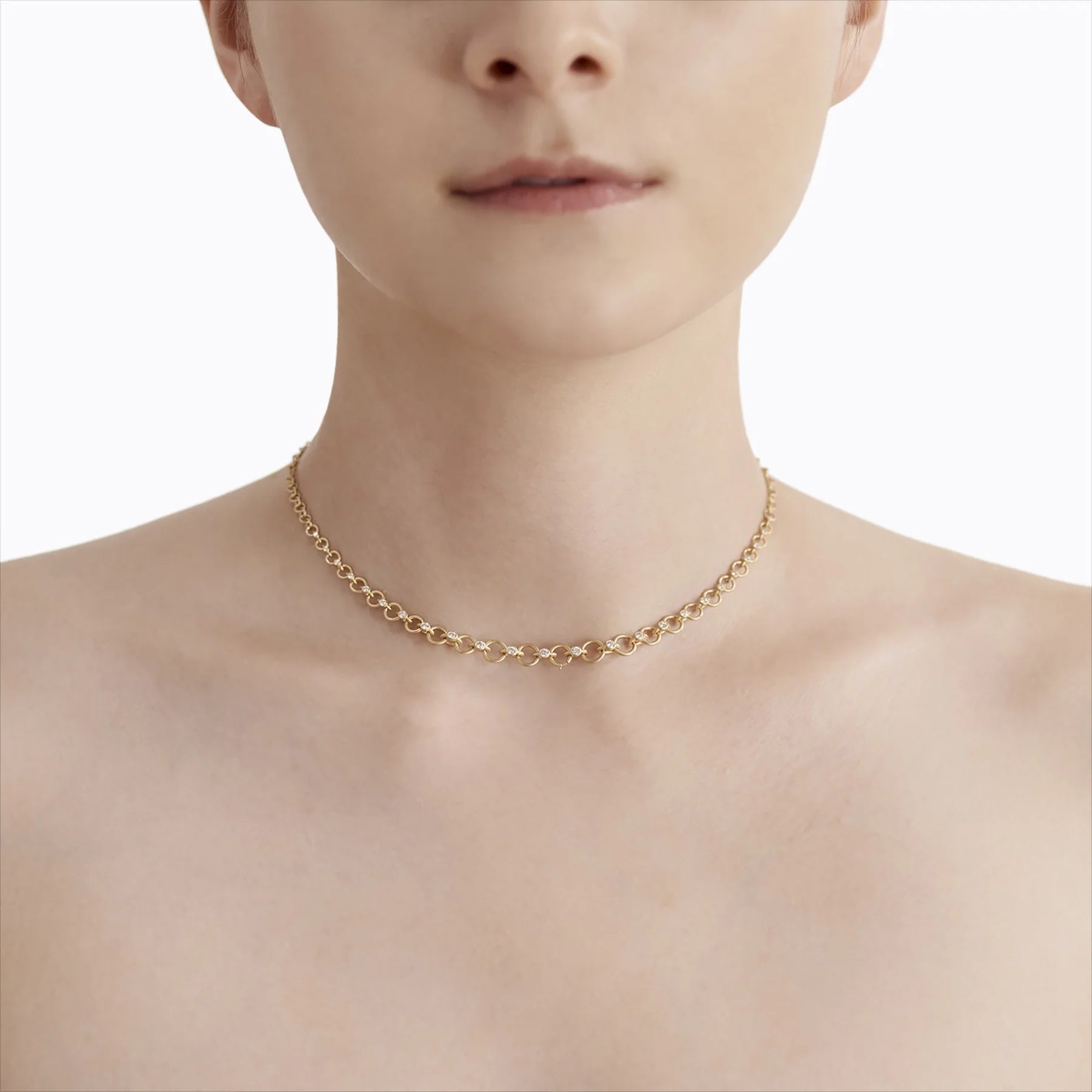 Yellow Gold and Diamond Link Necklace 01