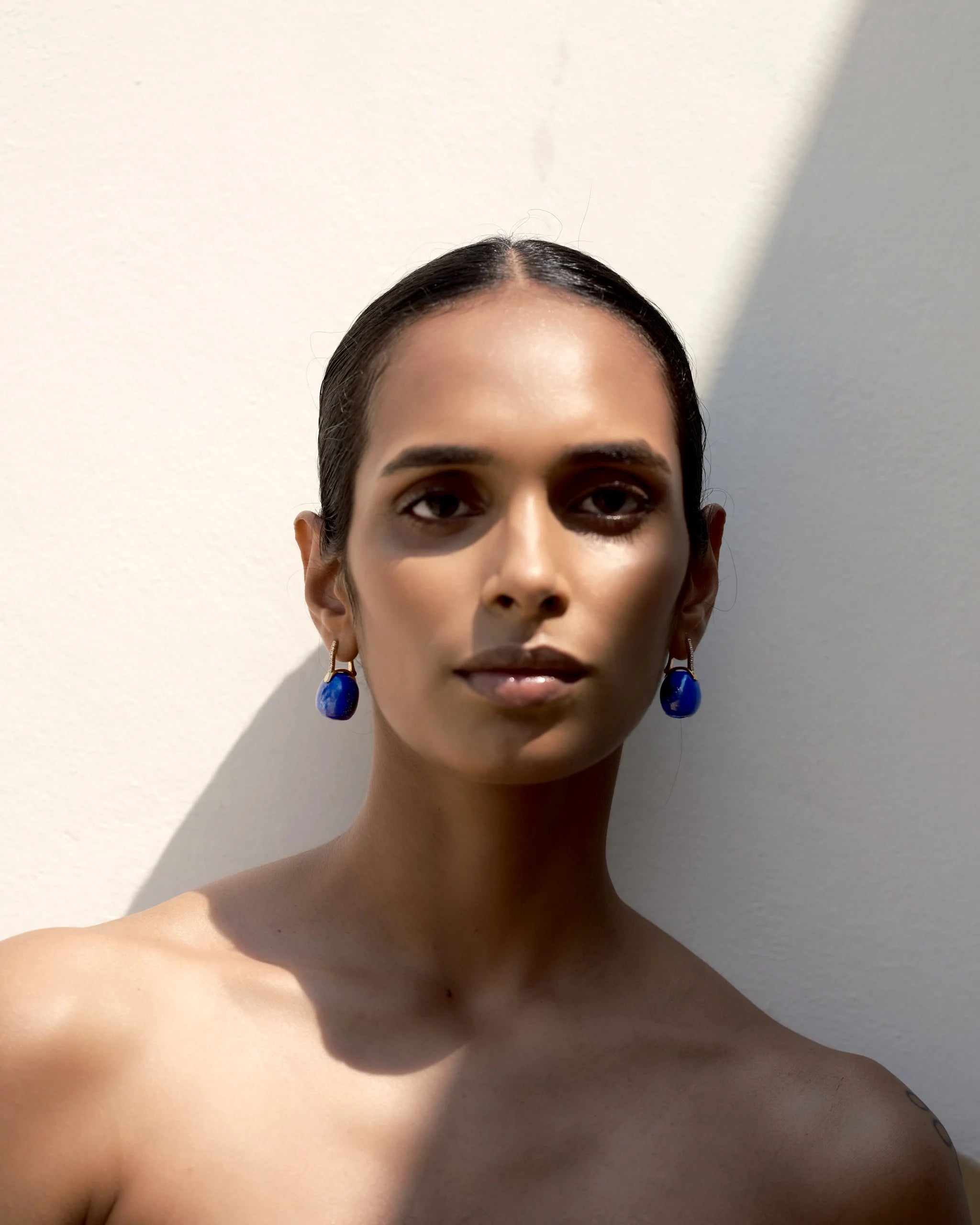 Lapis Snakefruit Tote Earrings in Yellow Gold
