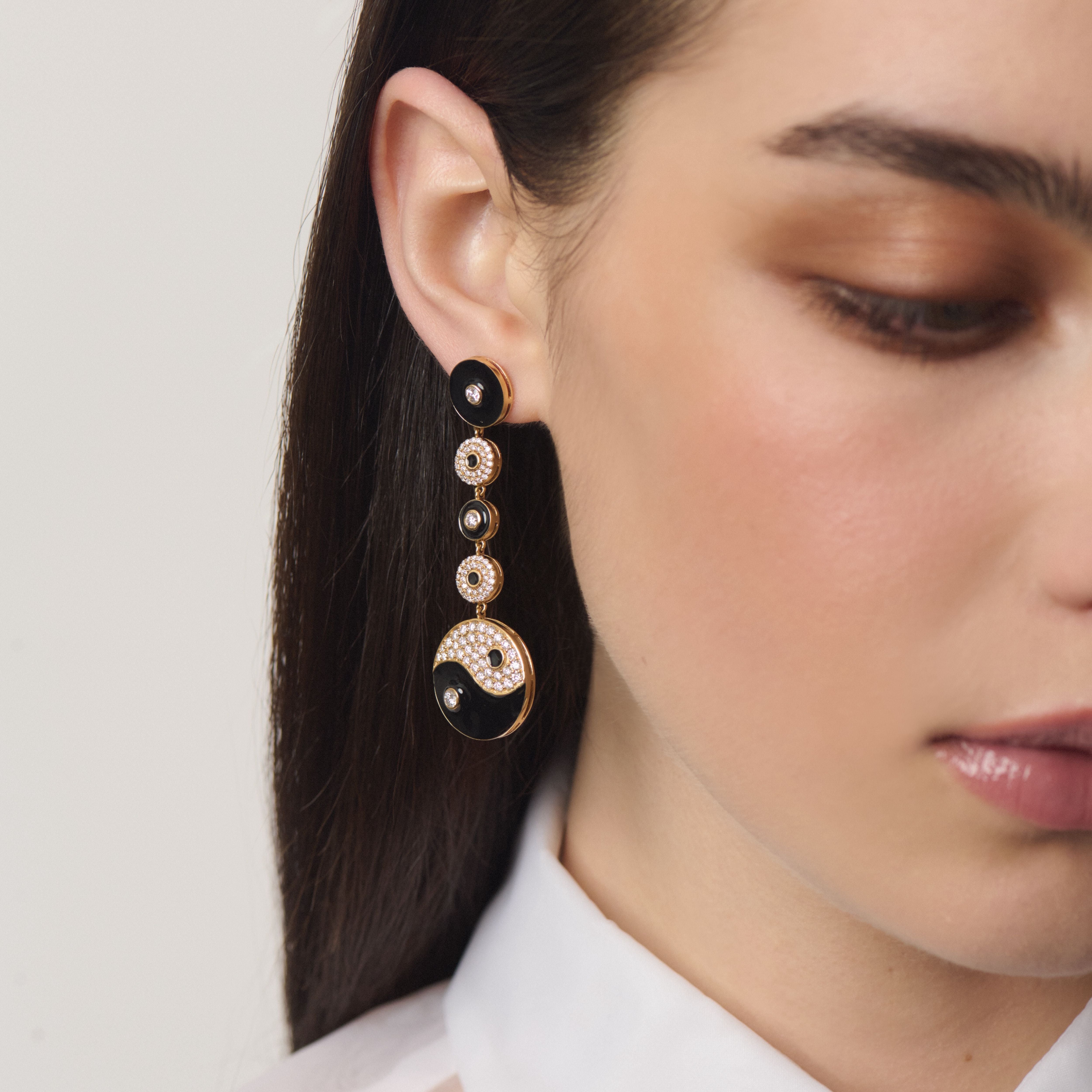 Ying Yang Earrings in Yellow Gold