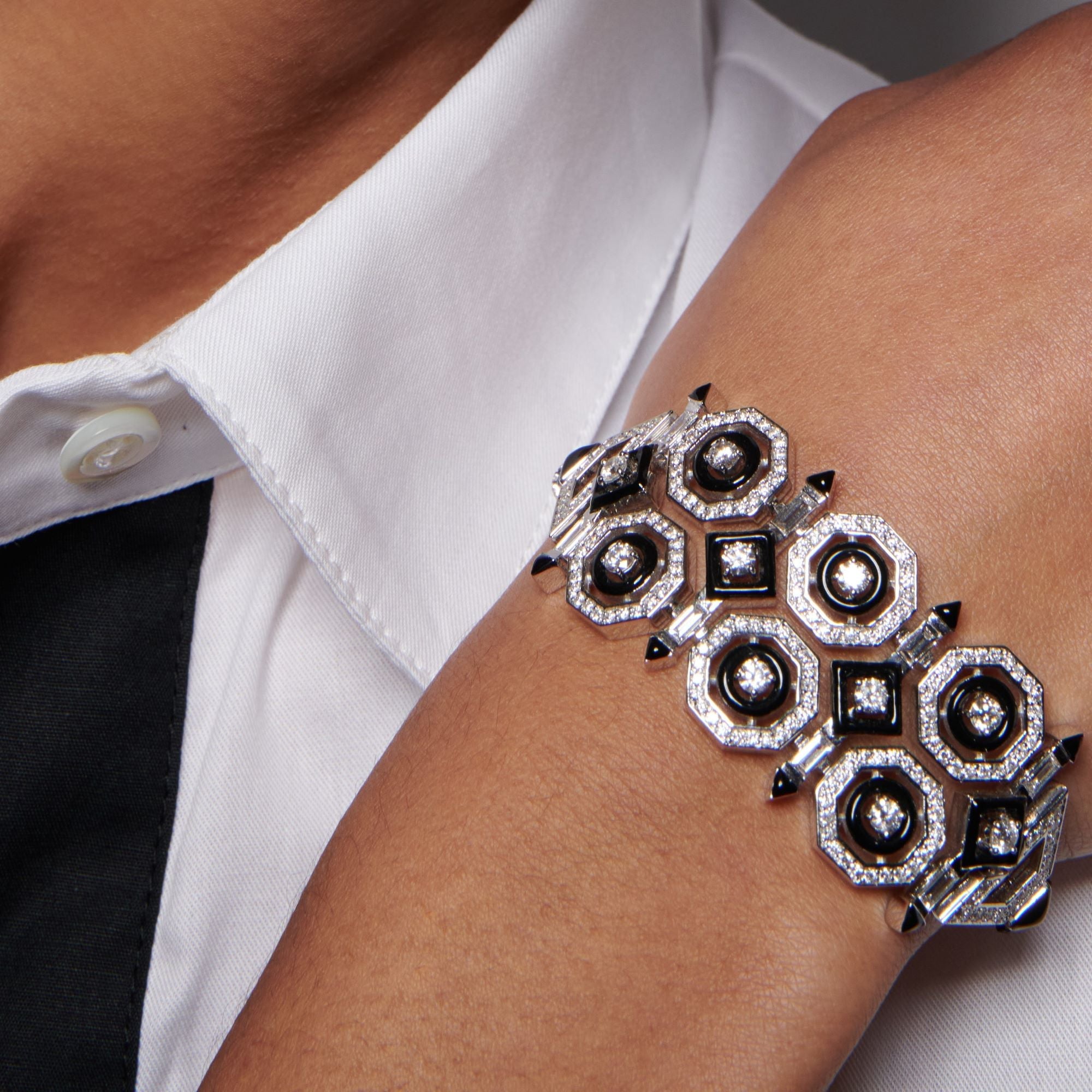 Oui White Diamond Cord Bracelet - MUSE Shop