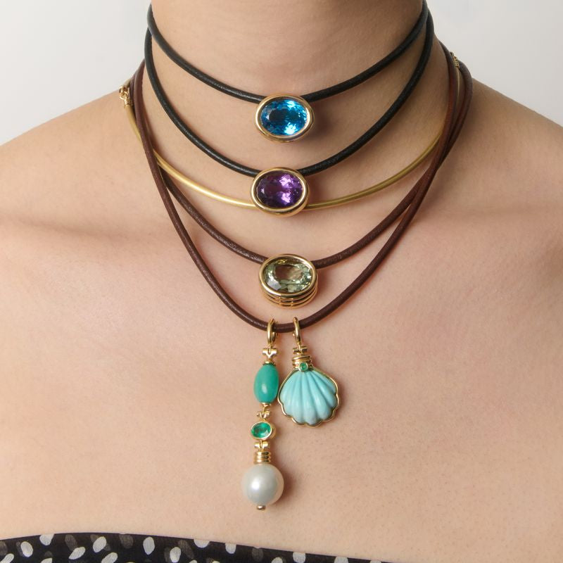 Green Amethyst Scuba Choker in Black Leather and Yellow Gold